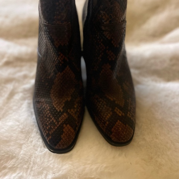 Zara Woman Python Boots - Picture 7 of 10